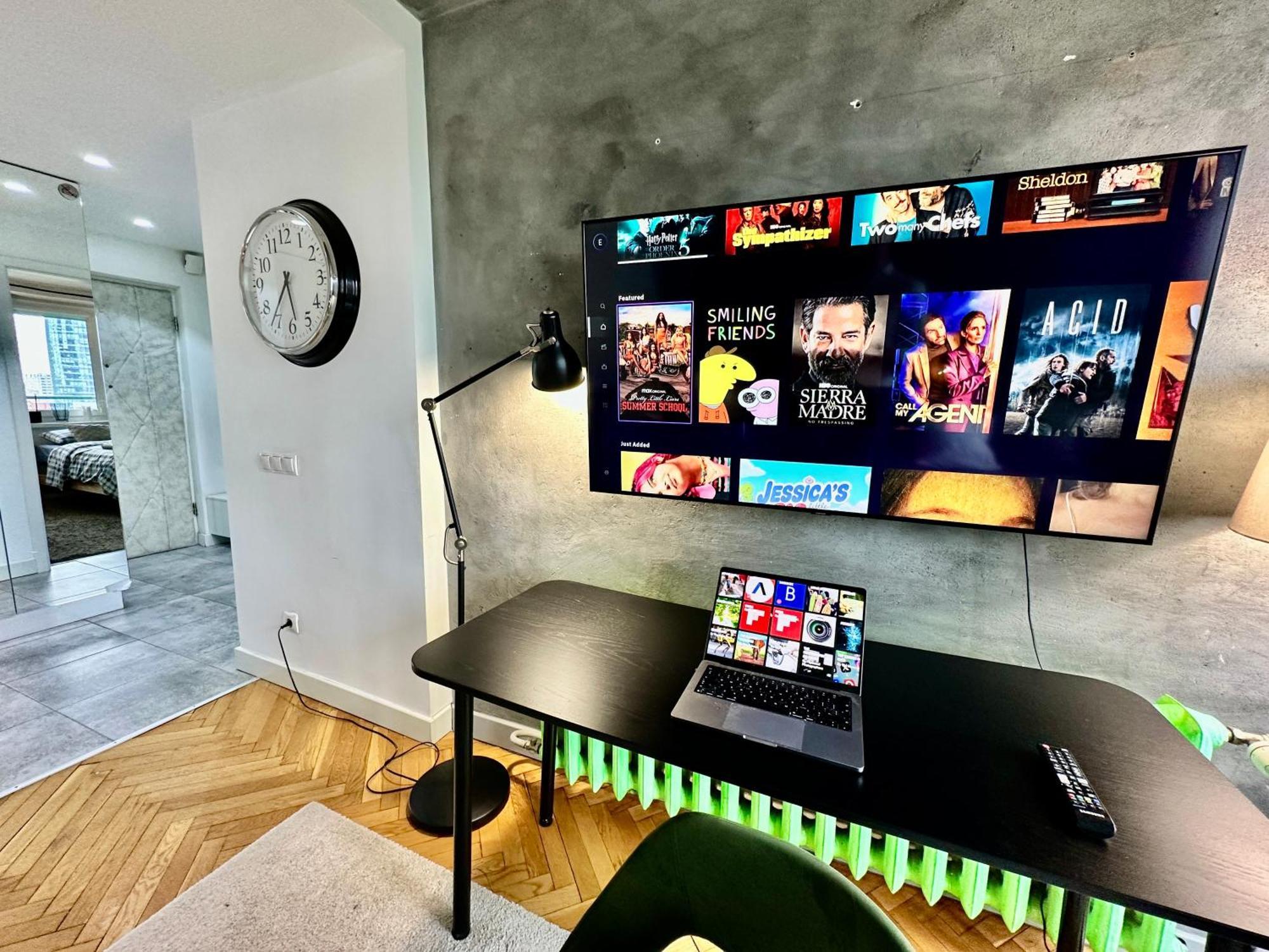 Palace 2 Wifi 600 Mbs 55'Tv Netflix Hbo 2Xmetro Appletv Βαρσοβία Εξωτερικό φωτογραφία